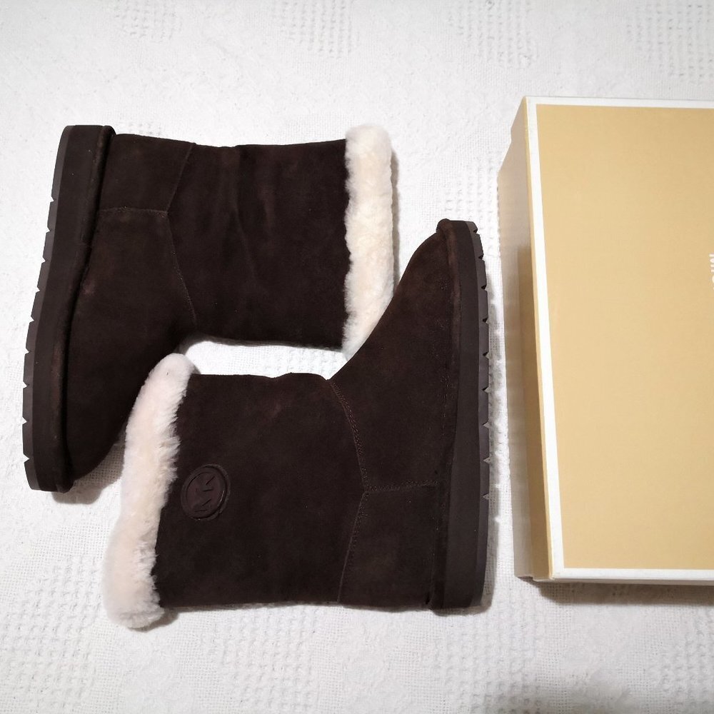 Michael Kors Signature Logo Suede Leather Boots Brown  Size 7M - Picture 2 of 4